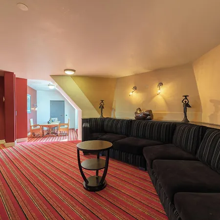 Grand Amrath Szálloda 5*